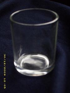 Restposten 24 Teelichthalter aus Glas 6cm