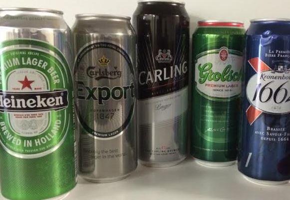 Heineken, Carlsberg Bier mit kurzem MHD