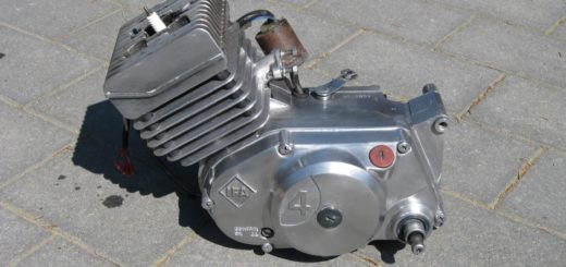 https://www.b2b-grosshaendleradressen.de/wp-content/uploads/2018/11/Simson_Motor_s51-gebraucht-520x245.jpg