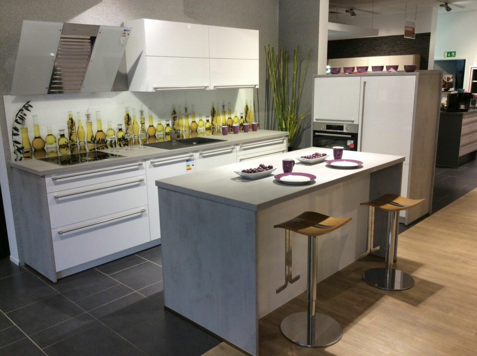 Ausstellungsstücke Küchen von IKEA Höffner und Poco